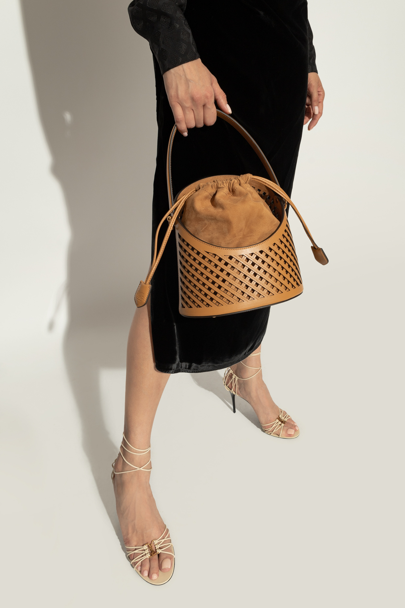 Etro Shoulder bag Saturno Medium in bucket style | Women's